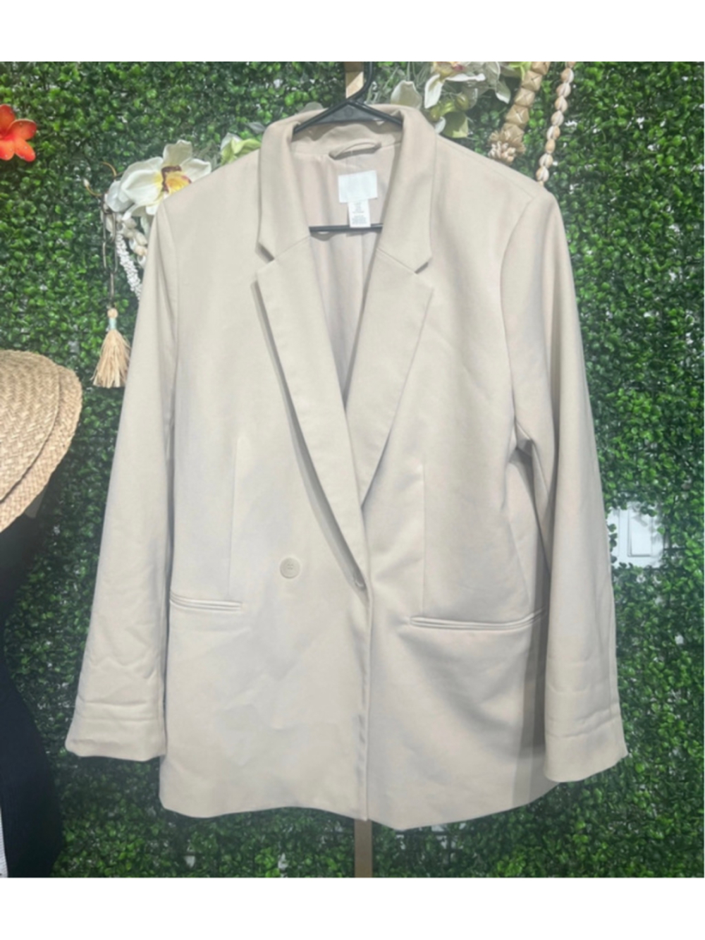 H&M oversized tailored double breasted Light Beige size medium blazer